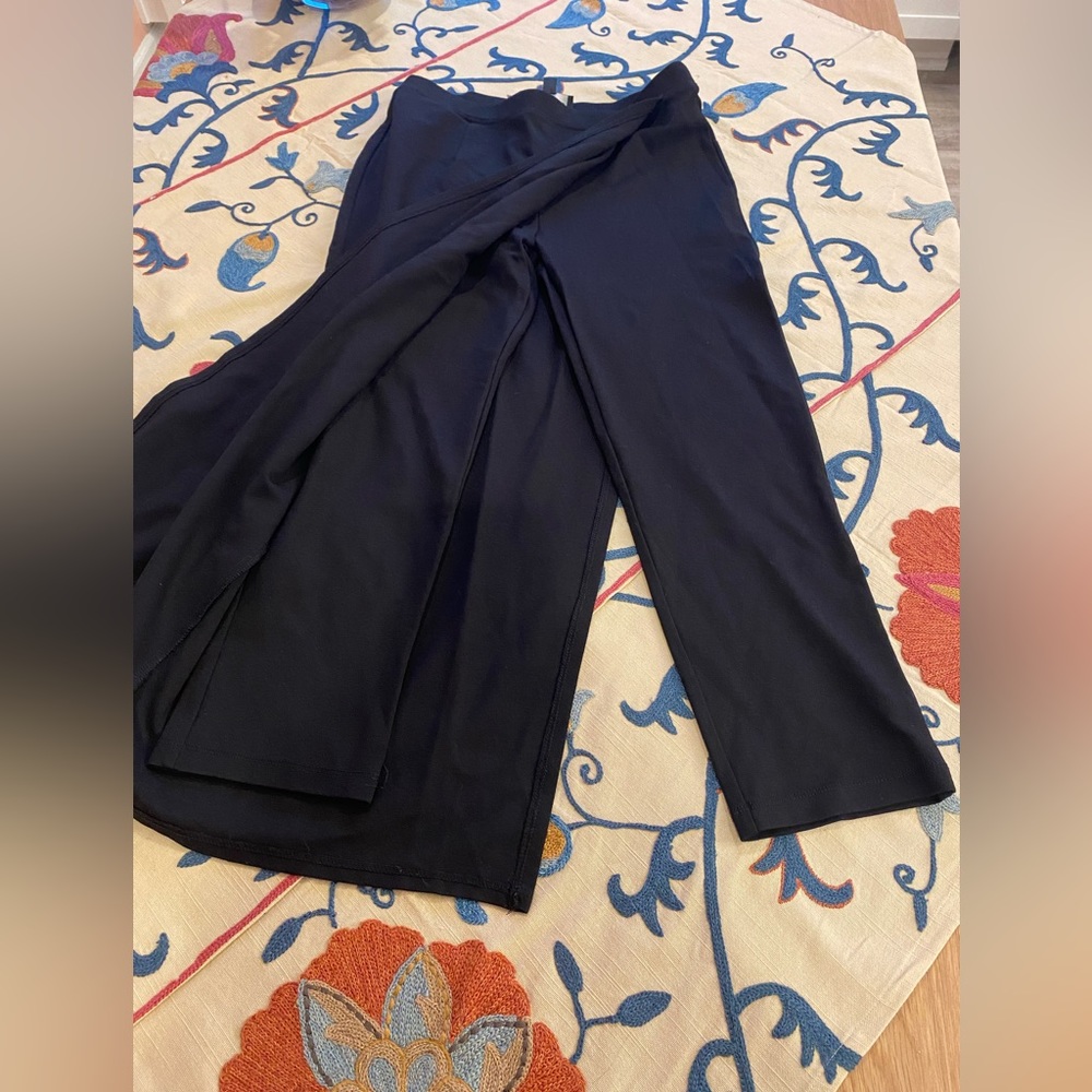 Incredible Betabrand skirt/legging